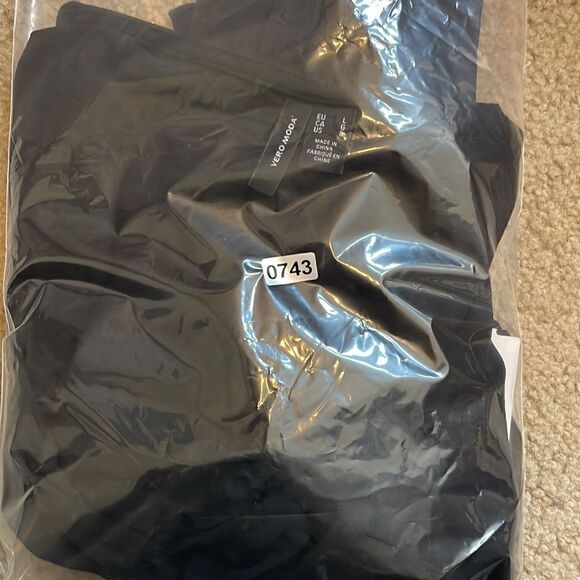 Vero Moda Alberta Long Sleeves V-Neck Smock Top L - Picture 12 of 12